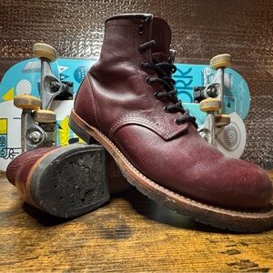 Red Wing Beckman 9011 size 7